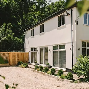 https://maes-yr-haf-swansea.cardiffhotelswales.com